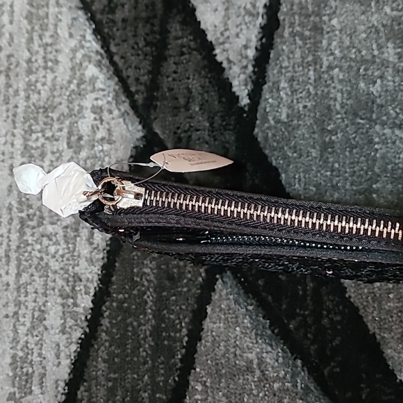 Victoria Secret Reversible Sequins Bling Charm Clutch Purse PRICE FIRM - Picture 14 of 14